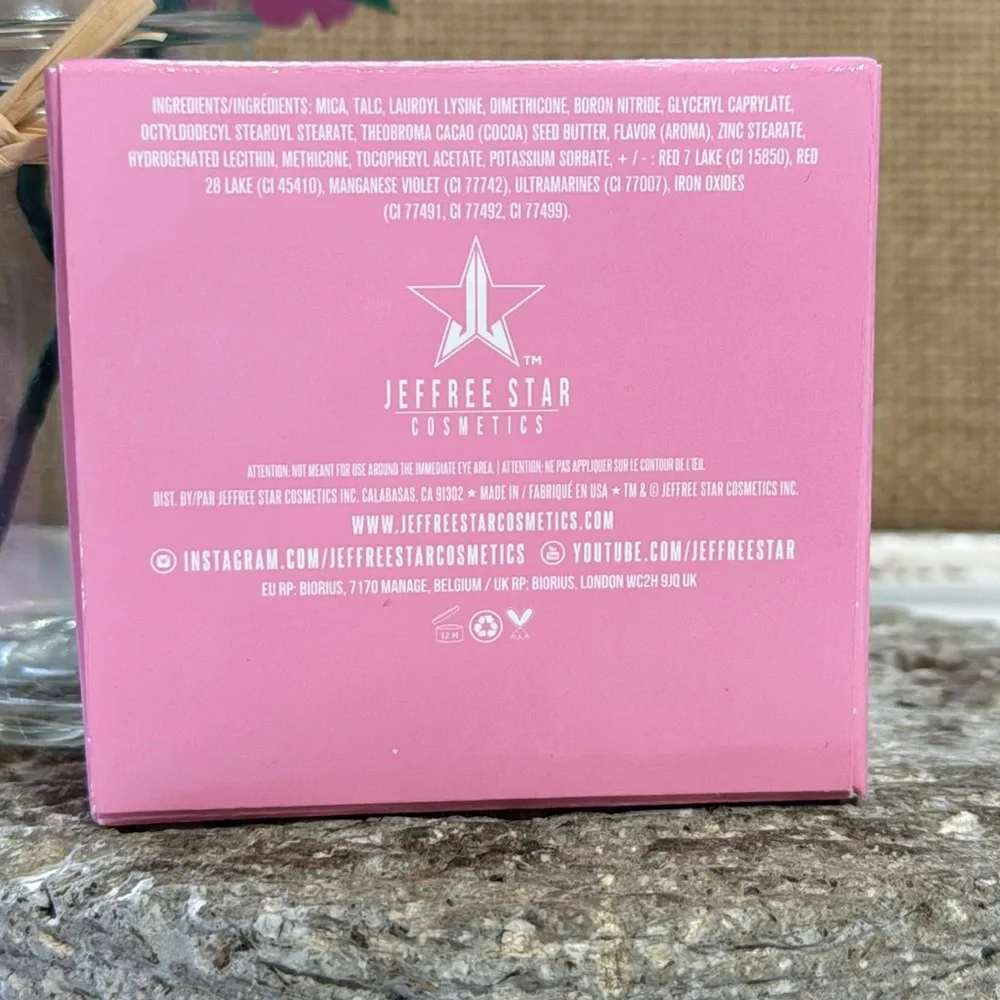 Jeffrey Star Cosmetics Artistry Singles Pressed Pigment Eye Shadow in Fresh Meat